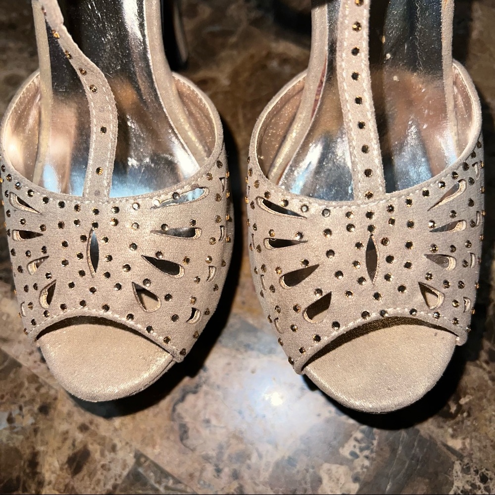 Platform Heels - Picture 2 of 10
